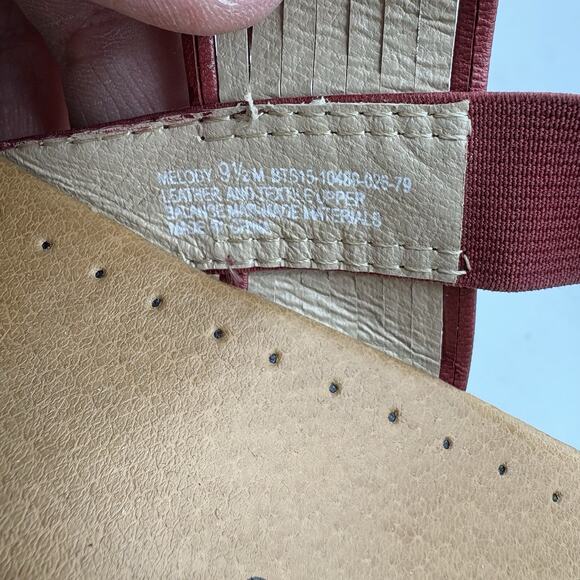 BareTraps Sandals Womens Size 9.5 Melody Ankle Strappy Red Leather Slip‎ On - Picture 3 of 8